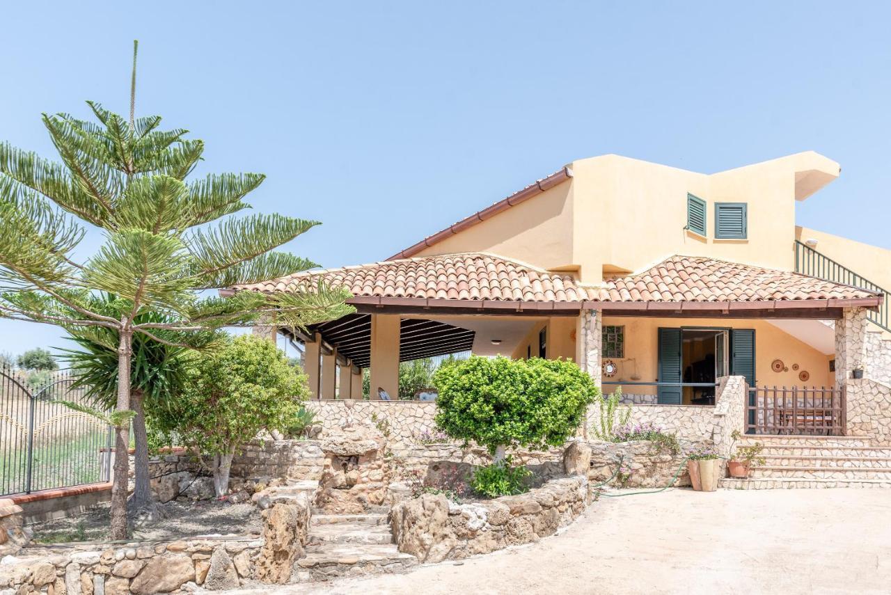 Villa Tre 'S' Montallegro Bagian luar foto