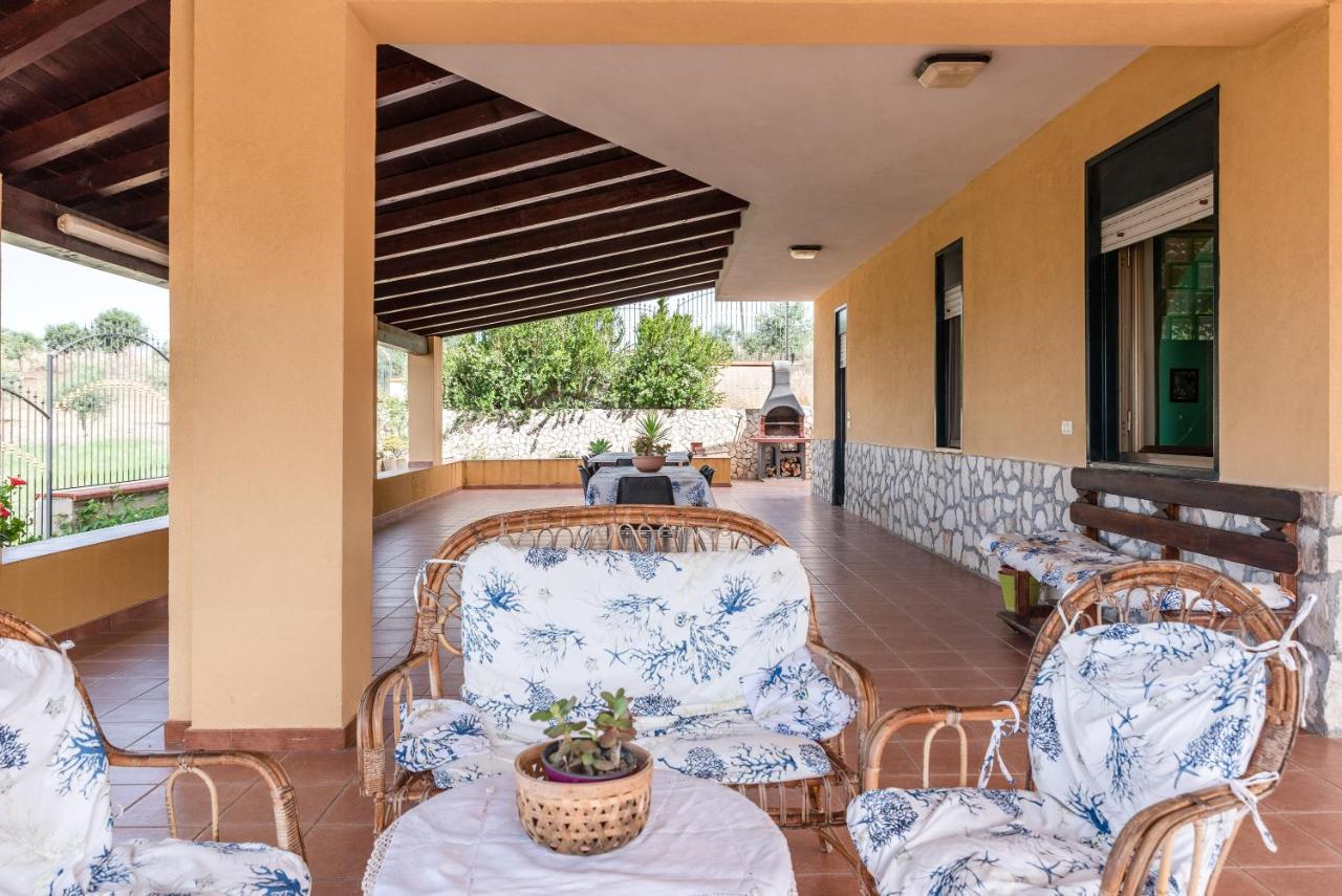 Villa Tre 'S' Montallegro Bagian luar foto