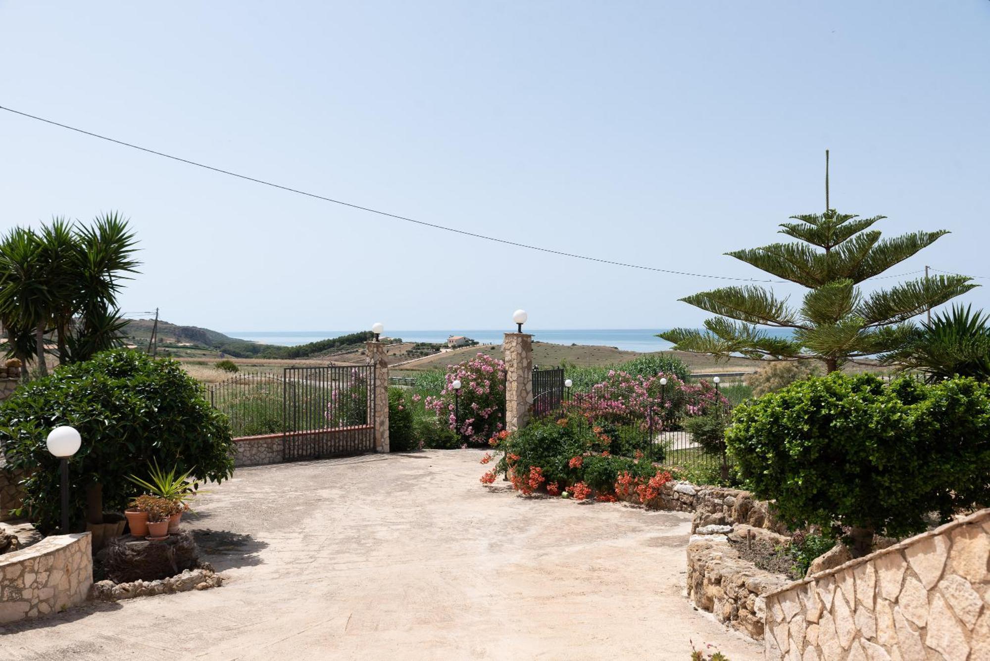 Villa Tre 'S' Montallegro Bagian luar foto